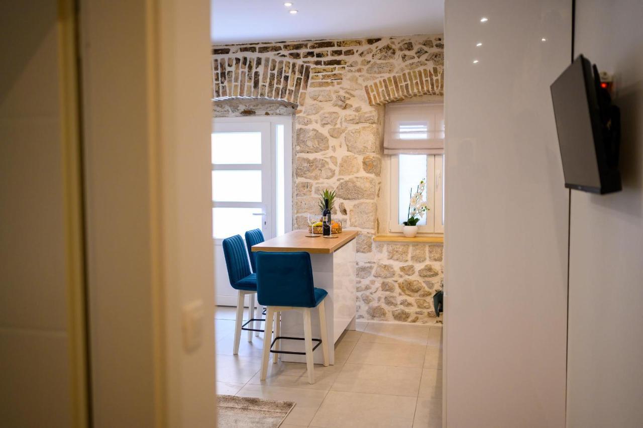Apartmani Boras Metković エクステリア 写真