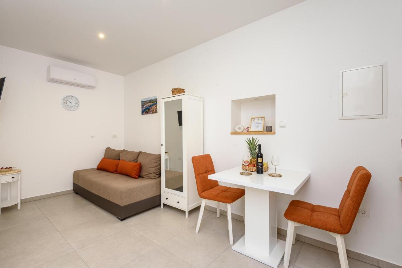 Apartmani Boras Metković エクステリア 写真