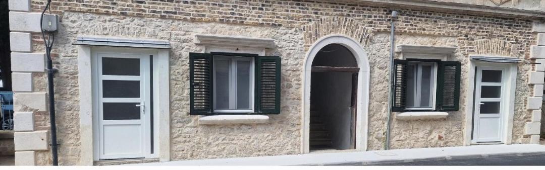 Apartmani Boras Metković エクステリア 写真